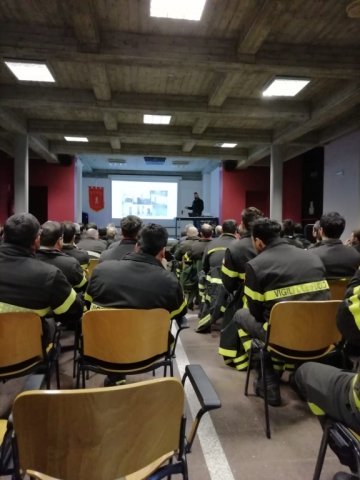 SEMINARIO_INCENDIO_AL_CHIUSO (1)