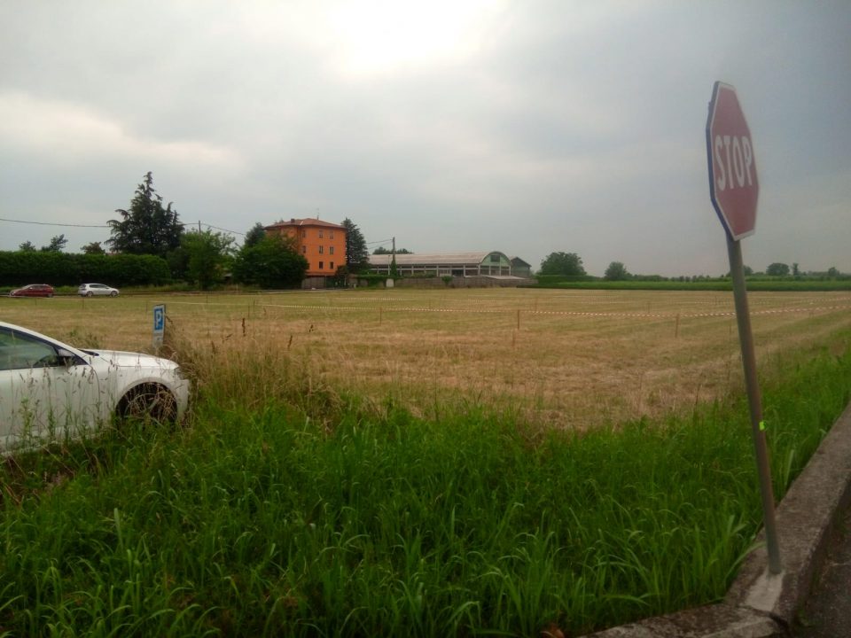 1ab65f5d-7291-4df6-be81-35965fca47f1